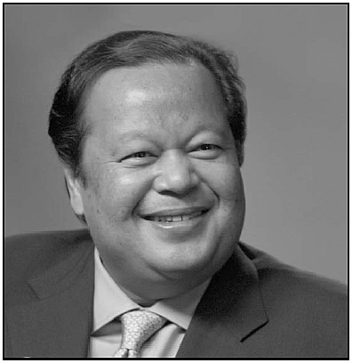 maharaji_from_his_website_bw.jpg 36.7K