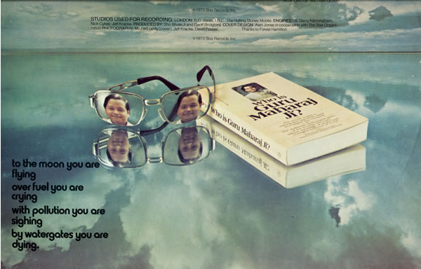 inner_right_the_book_bottom.jpg 45.9K